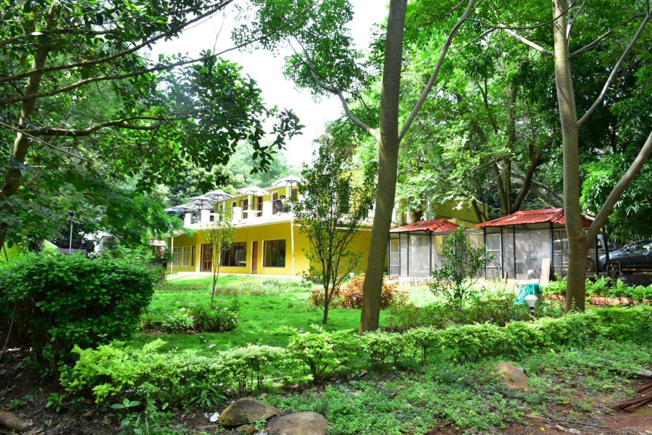 Zeenath Taj Gardens Йелагири Екстериор снимка