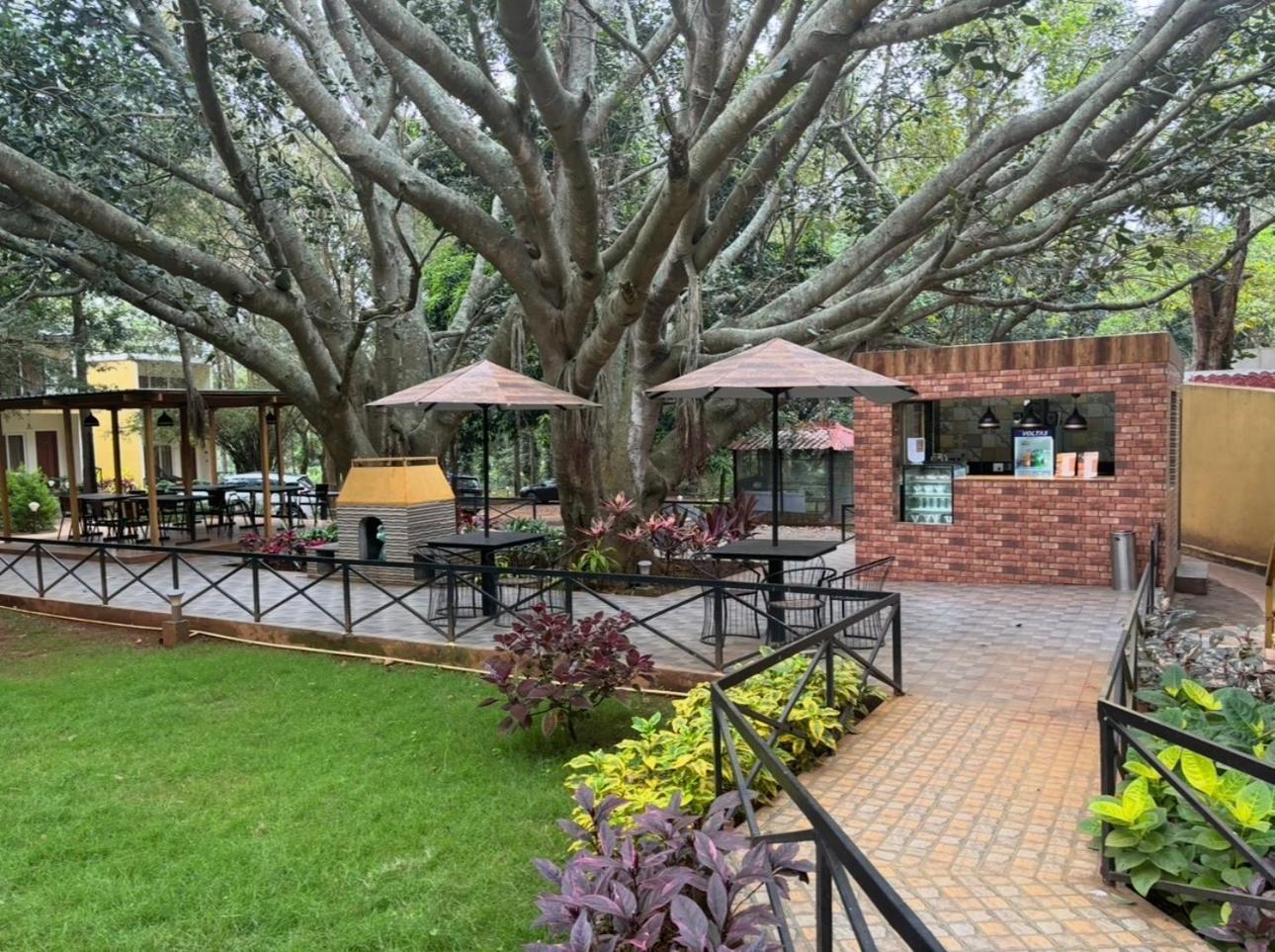 Zeenath Taj Gardens Йелагири Екстериор снимка
