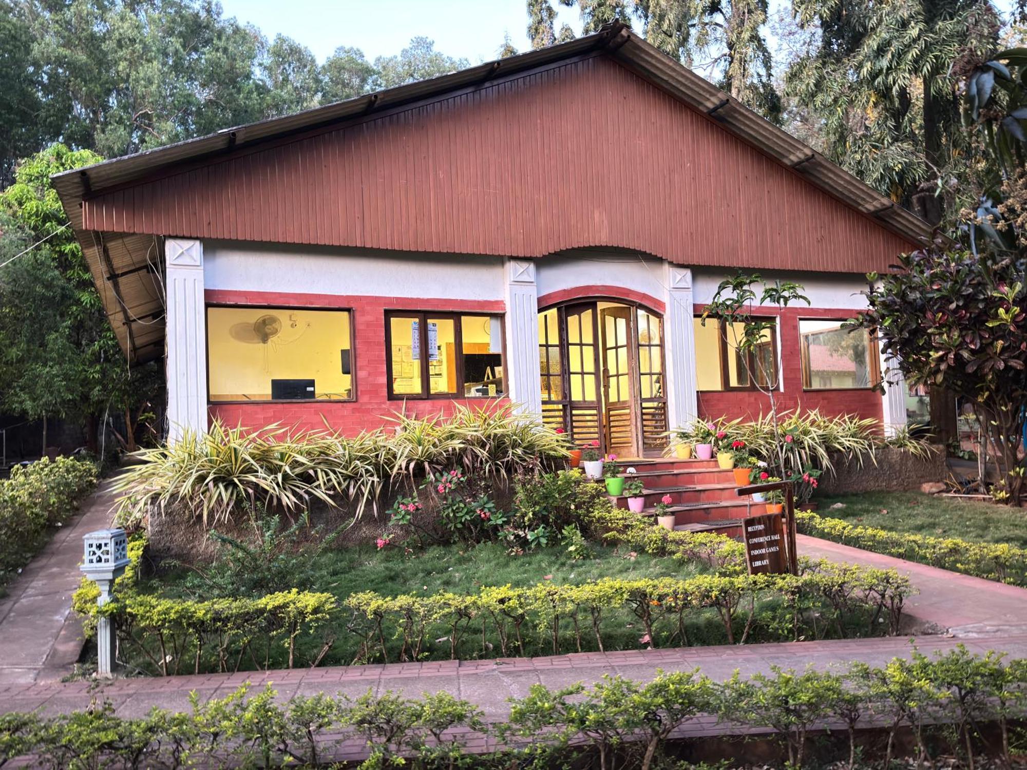 Zeenath Taj Gardens Йелагири Екстериор снимка