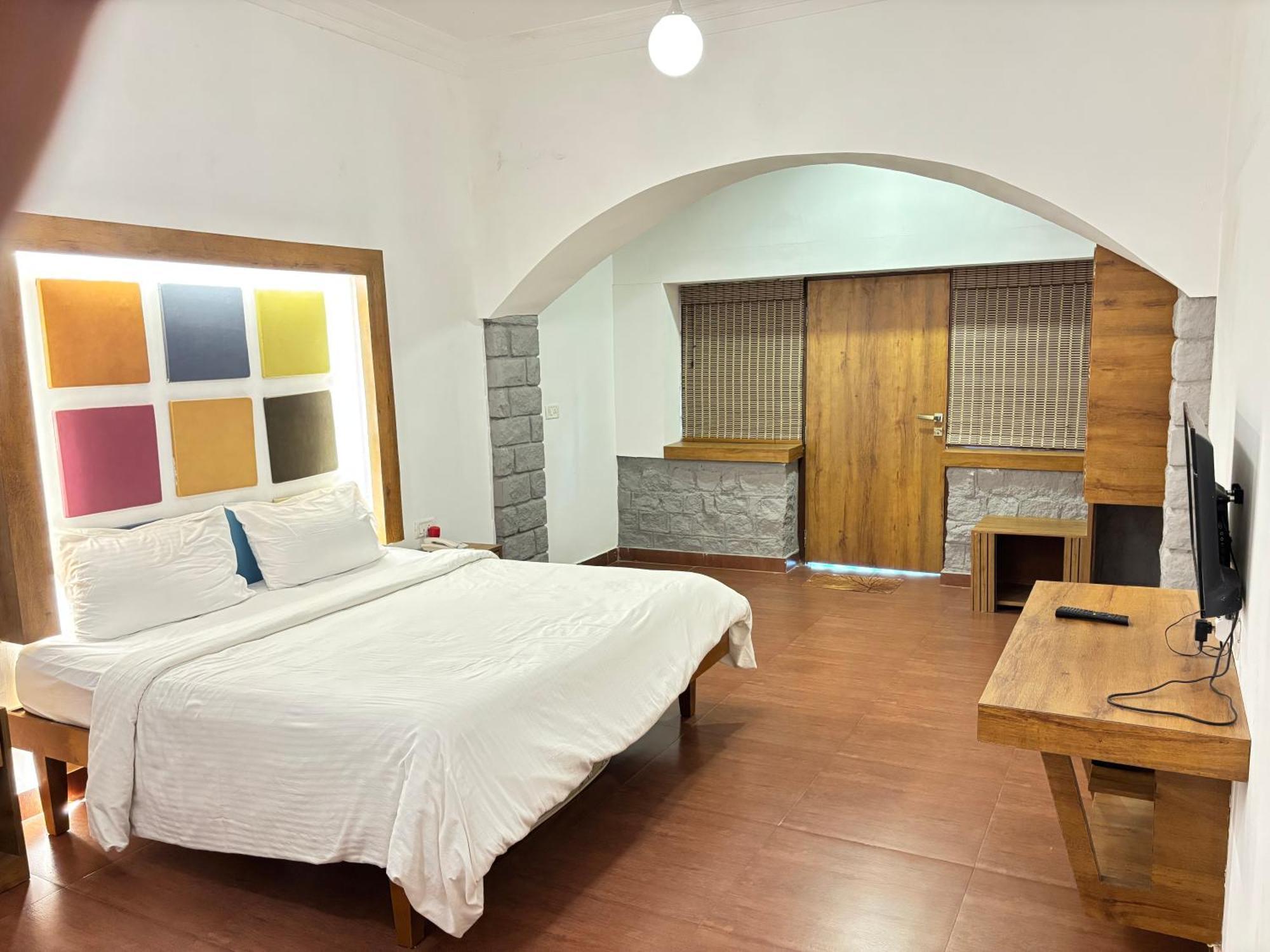 Zeenath Taj Gardens Йелагири Екстериор снимка
